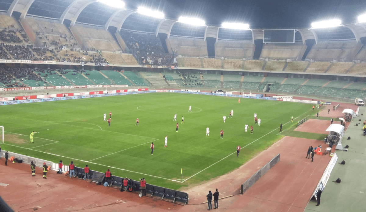 Il San Nicola durante la partita