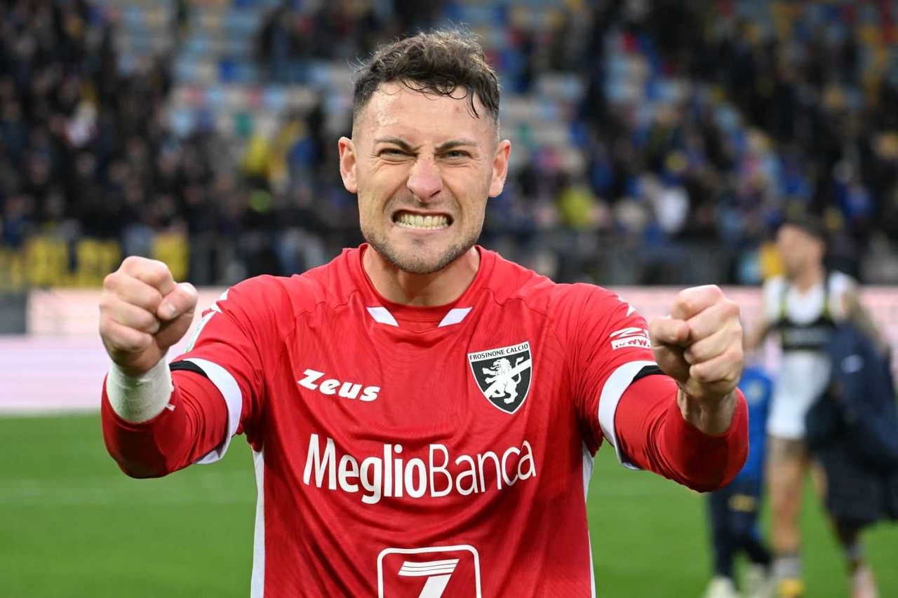 Cerofolini con la maglia del Bari