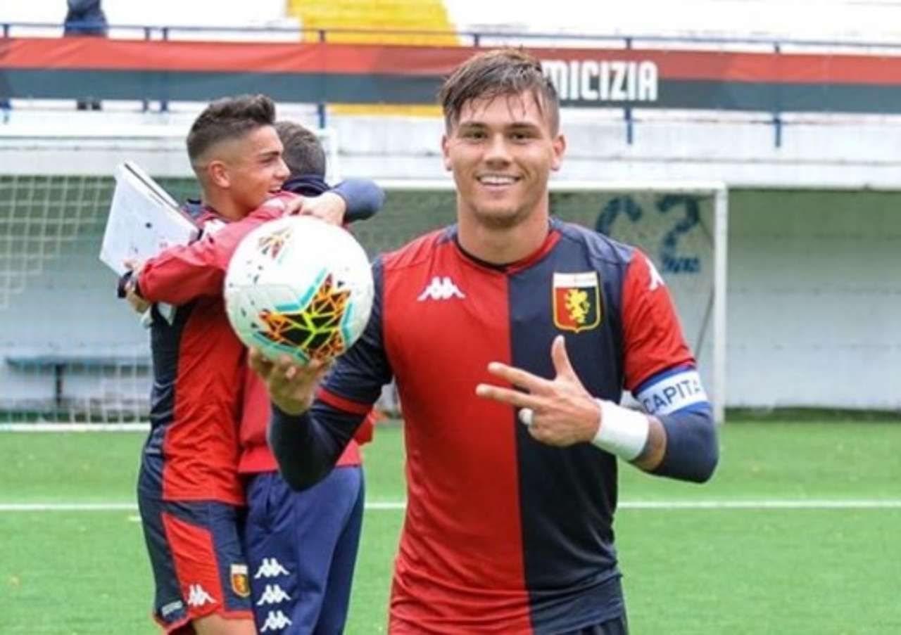 Bianchi con la maglia del Bari