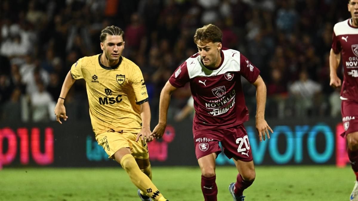 Cangianiello con la maglia del Sorrento