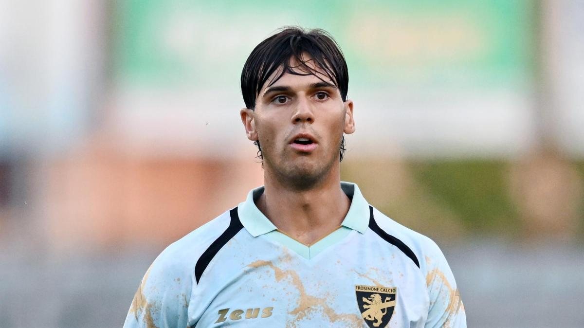 Gelli con la maglia del Frosinone