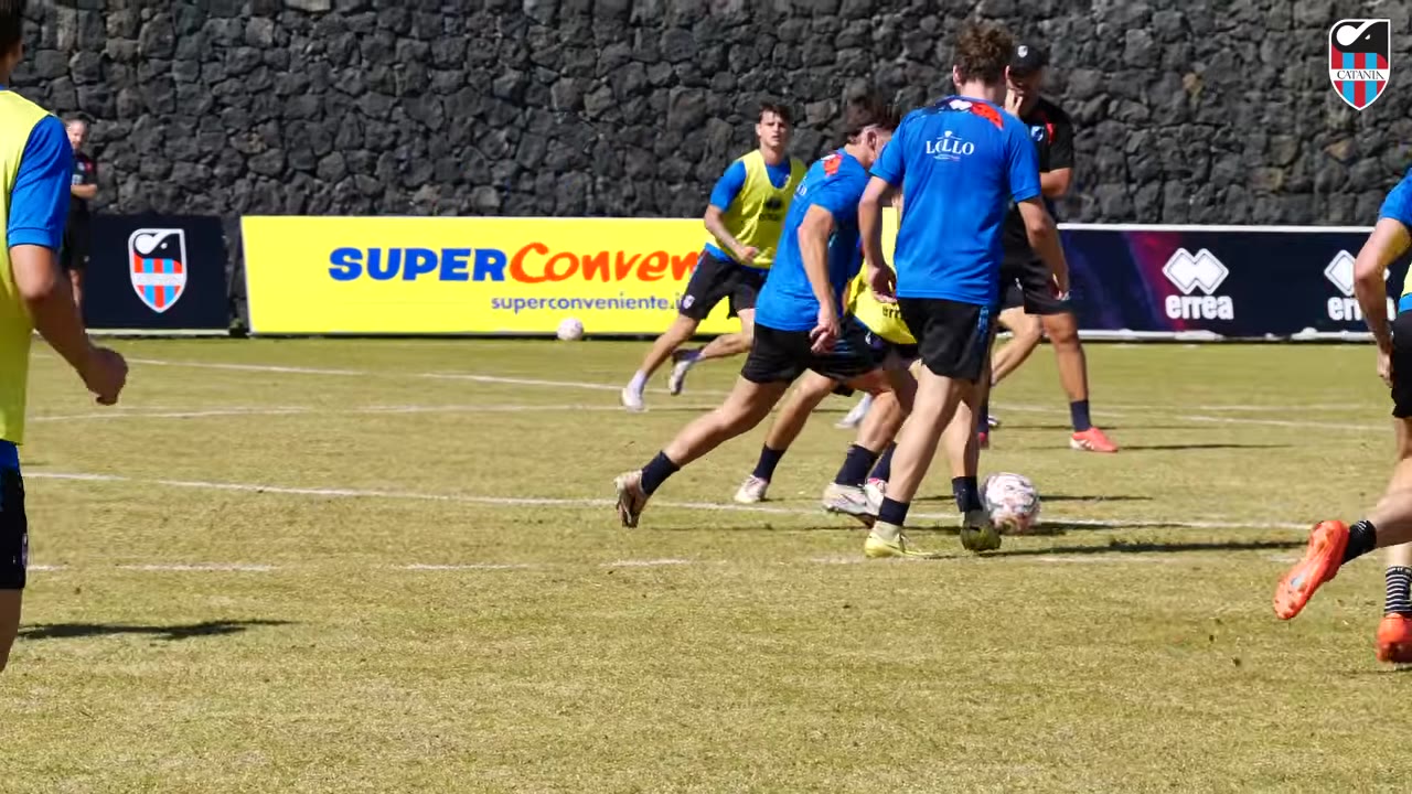 L'allenamento dei rossazzurri a due giorni da Potenza-Catania