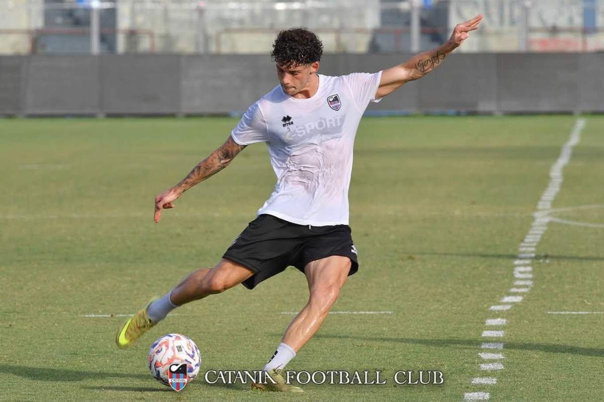 Pagliai con la maglia del Catania FC