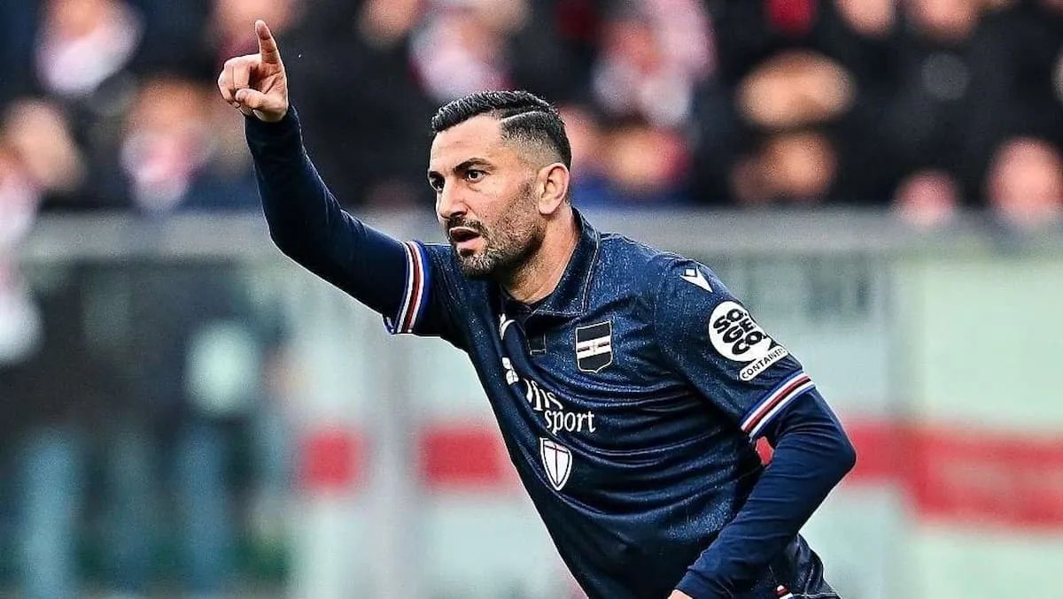 Coda con la maglia del Catania FC