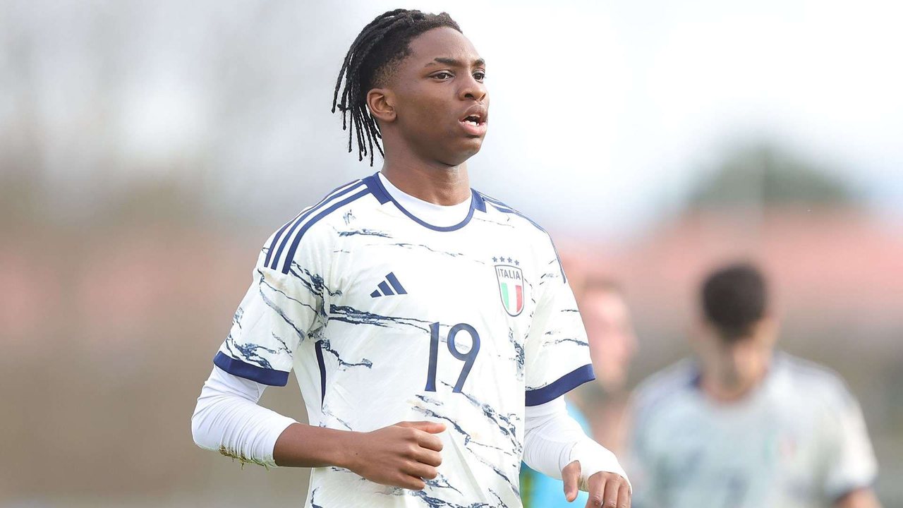 Elimoghale con la maglia del Juventus