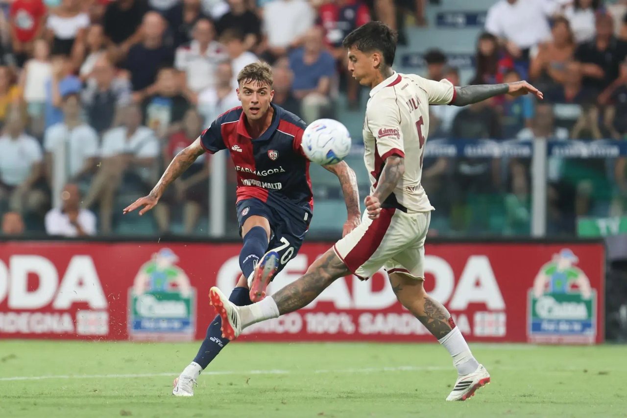 Calcio Coppa Italia 2026/2027 Cagliari vs Arezzo nella foto: Daniel Maldini Foto Fabio Mur
