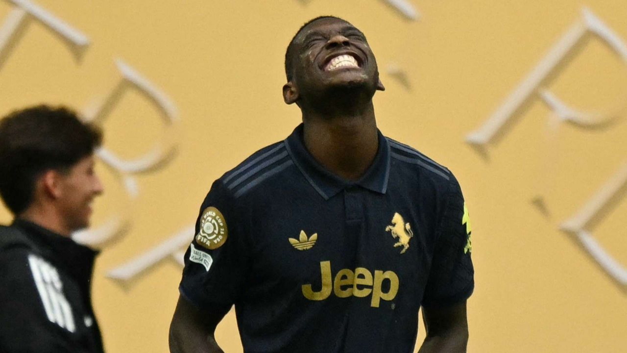 Muani con la maglia del Juventus
