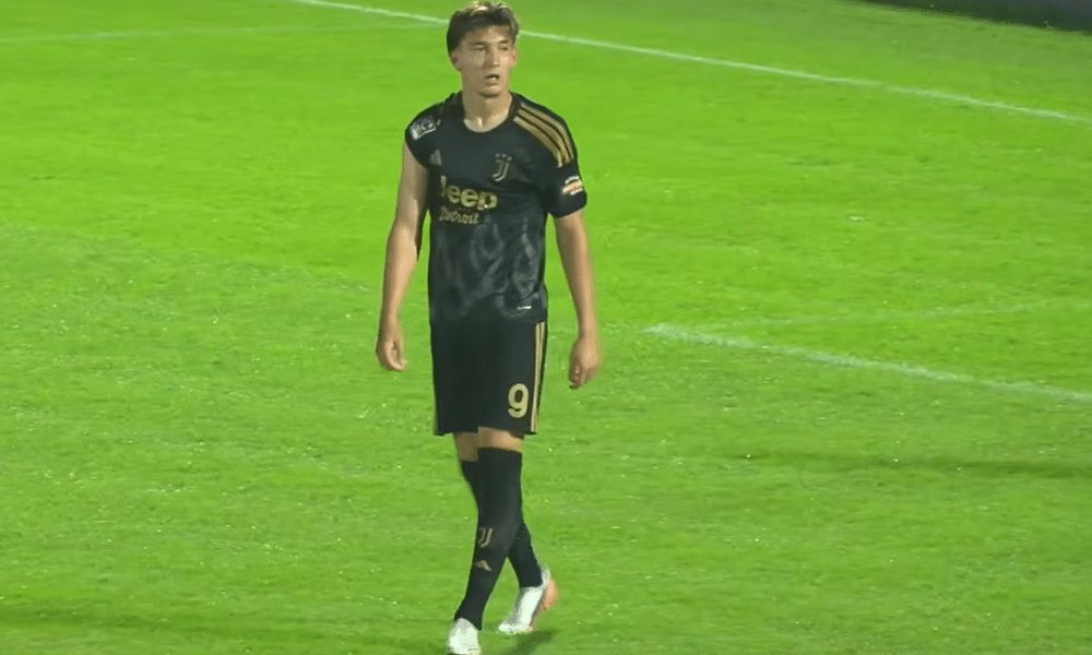 Durmisi con la maglia del Juventus Next Gen