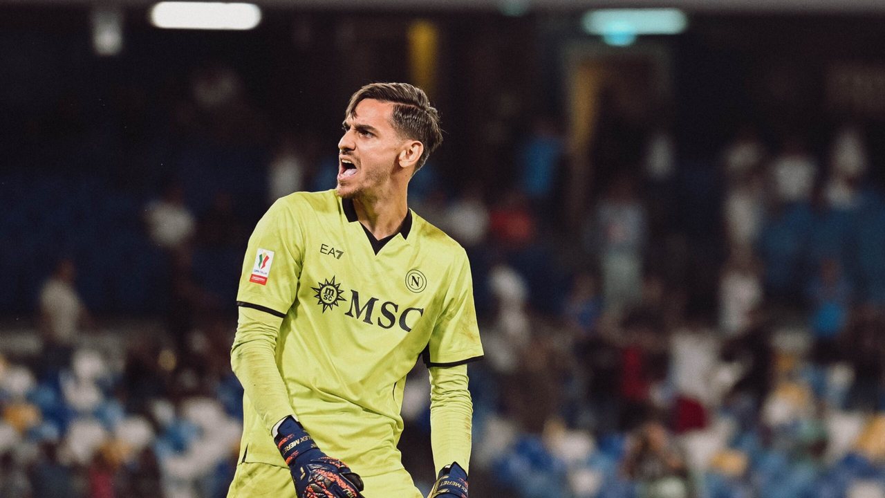 Meret con la maglia del SSC Napoli