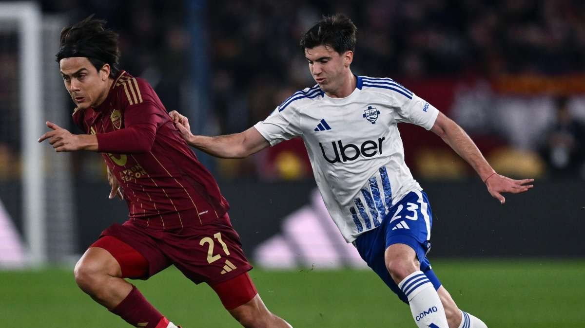 Perrone con la maglia del Como