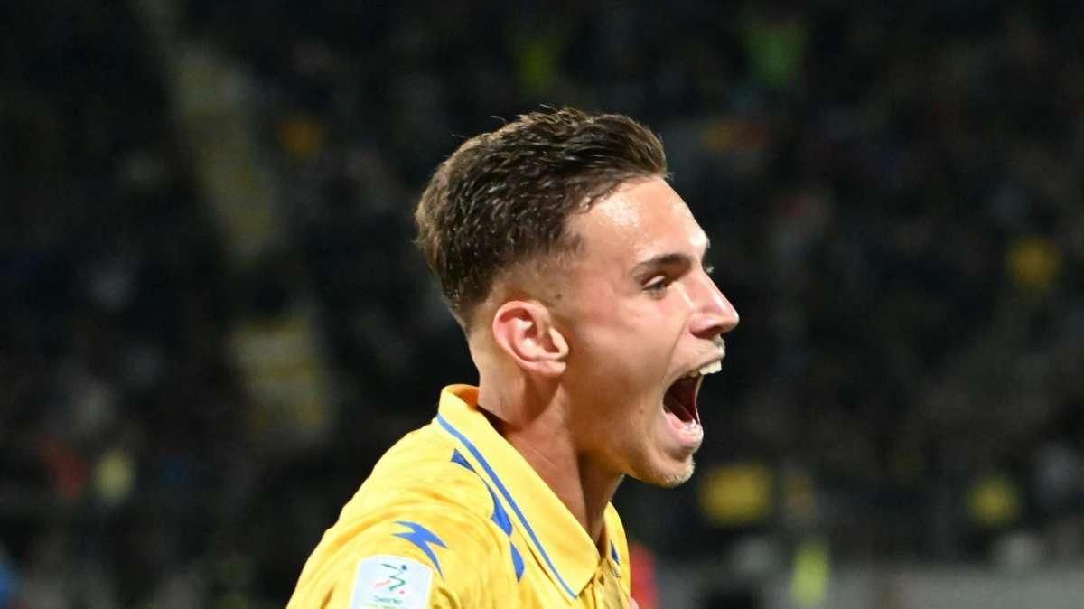 Raimondo con la maglia del Frosinone