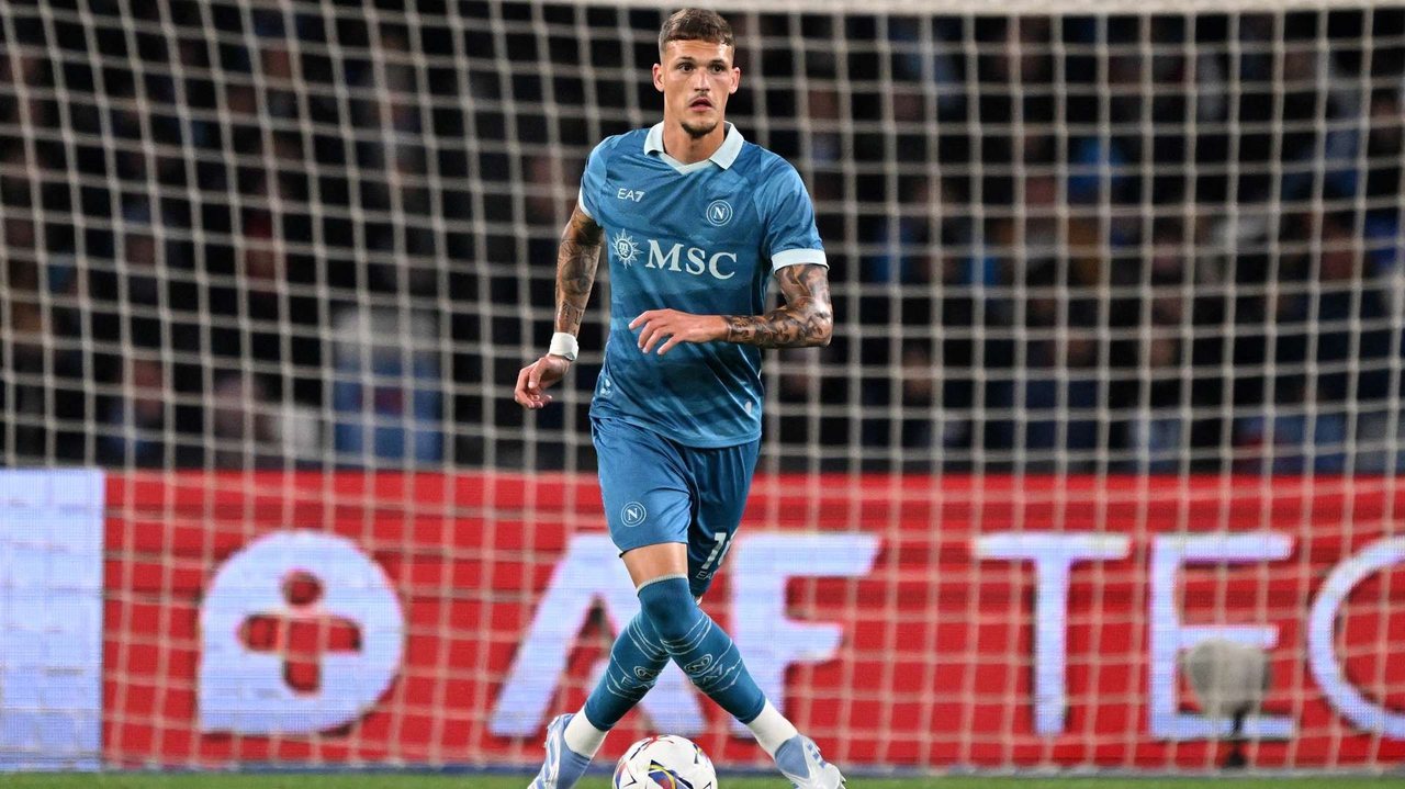 Marín con la maglia del SSC Napoli
