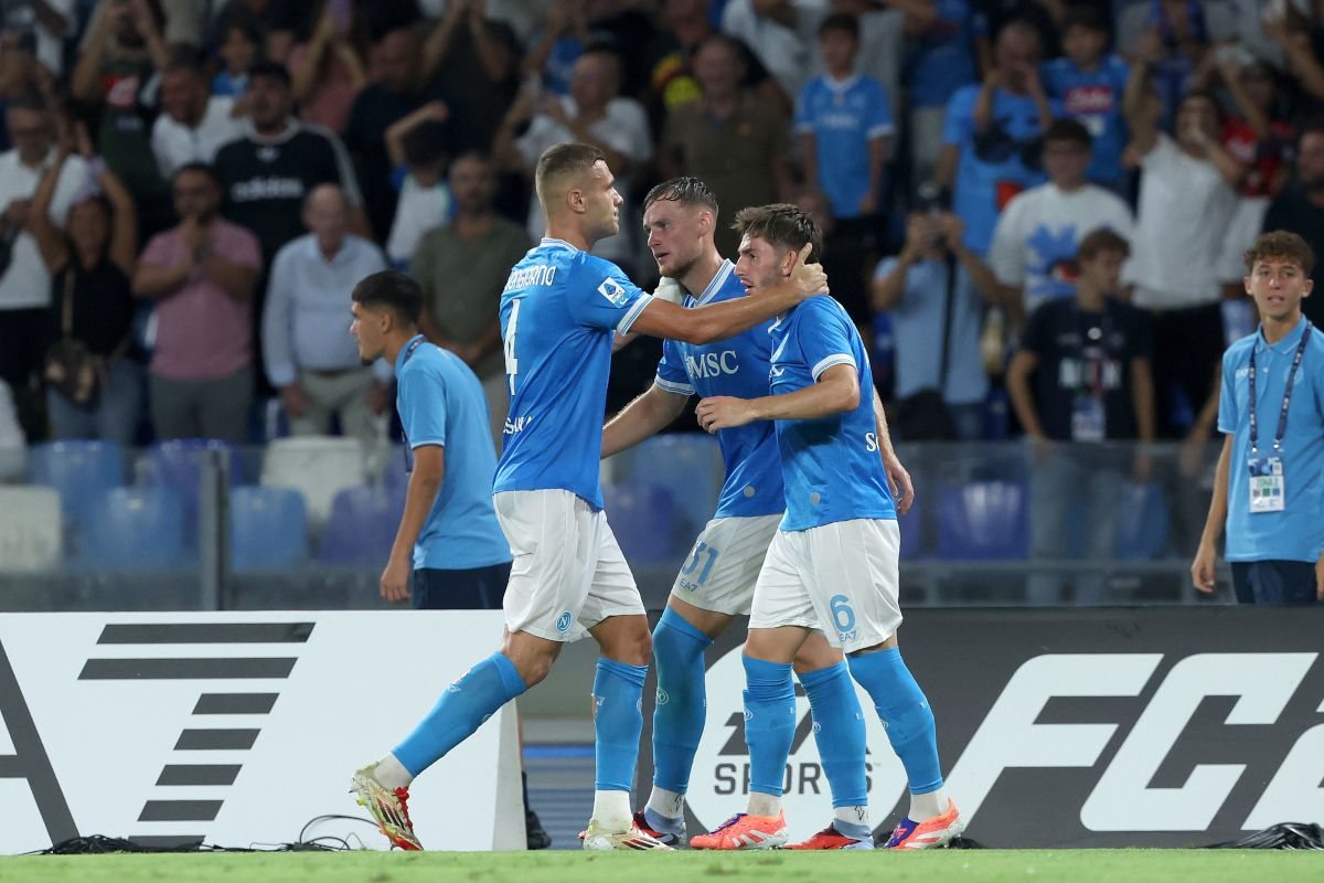 Gilmour con la maglia del SSC Napoli