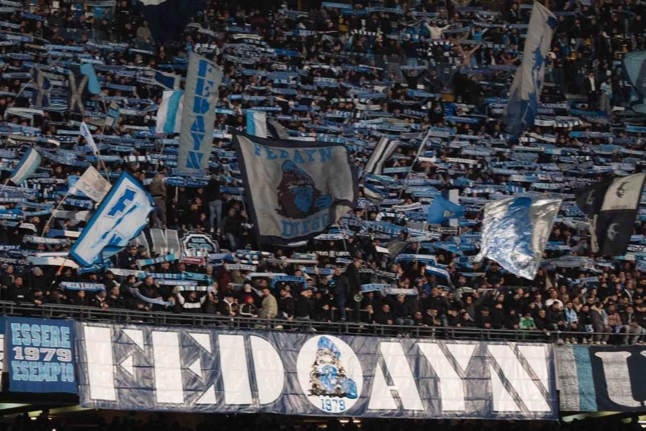 REPUBBLICA - Napoli, 300 tifosi per la trasferta di Firenze