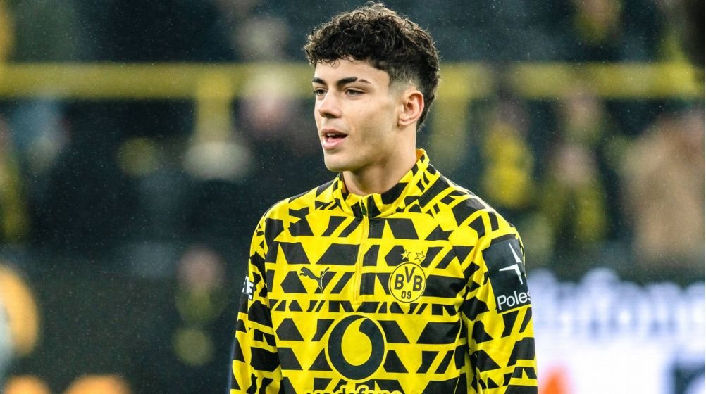 Inacio con la maglia del Borussia Dortmund
