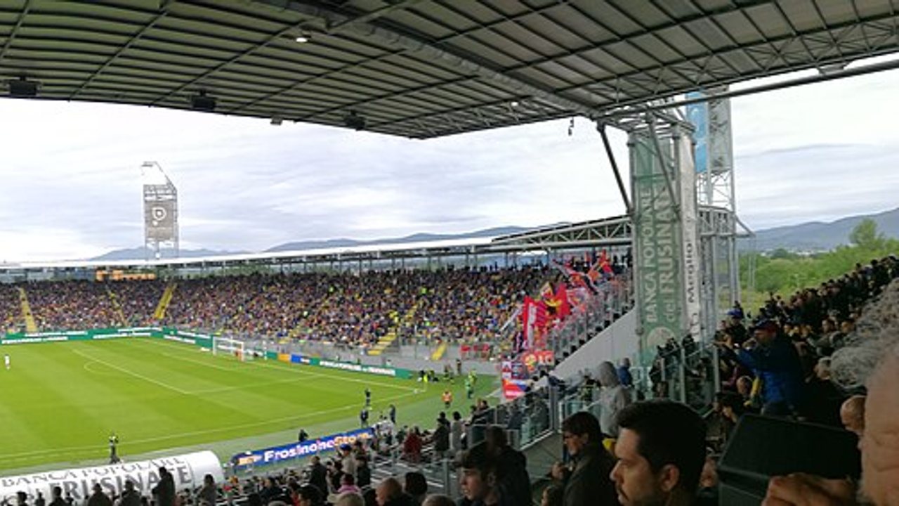Stadio Benito Stirpe Frosinone panoramica coreografia 13 vs Genoa IMG
