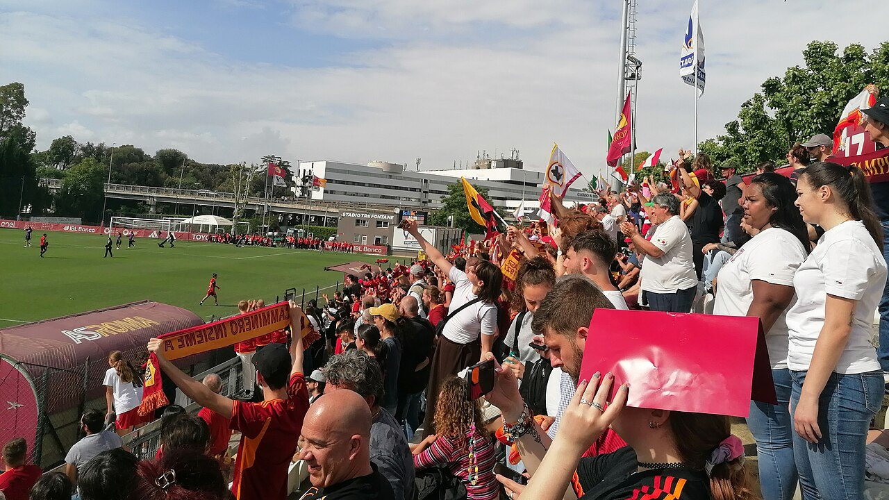 Tifosi della Roma al Tre Fontane 19-05