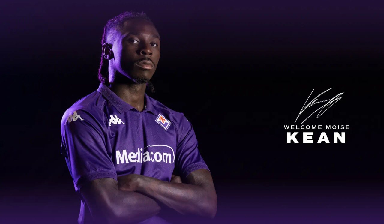 Kean con la maglia del Como