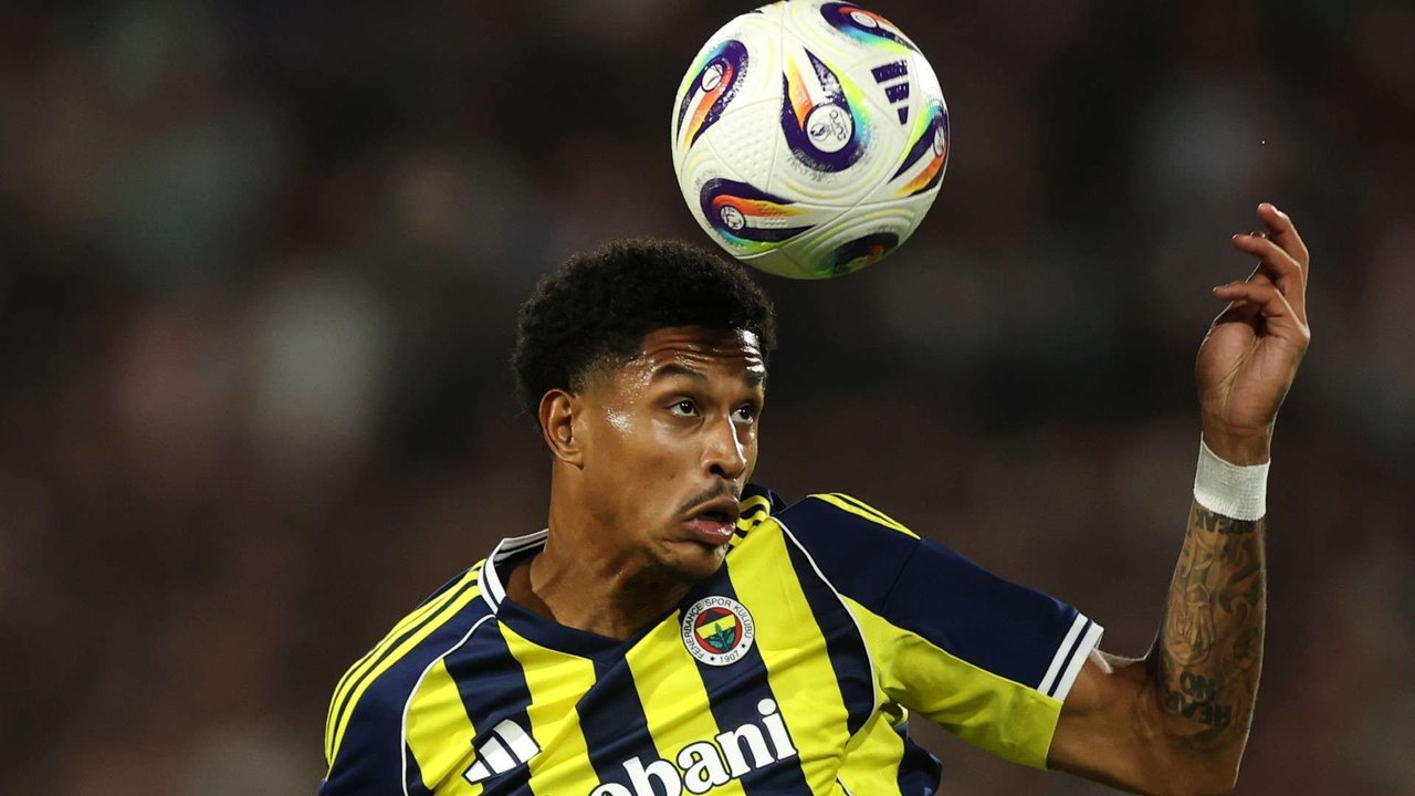 Oosterwolde con la maglia del Fenerbahçe